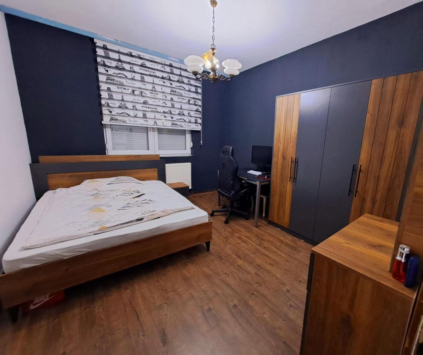 Old Street House Apartman Pristina Kültér fotó